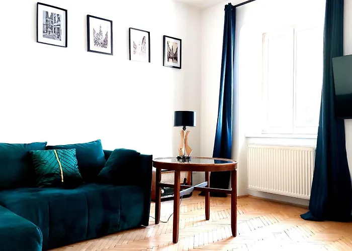 Apartmán Michael's Gate Large In A 15th-century Building, Old Town